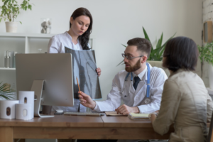 Doctors, Patient, Graph, TMS, Transcranial Magnetic Stimulation